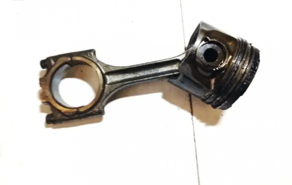 Volvo S60 Piston with connecting rod