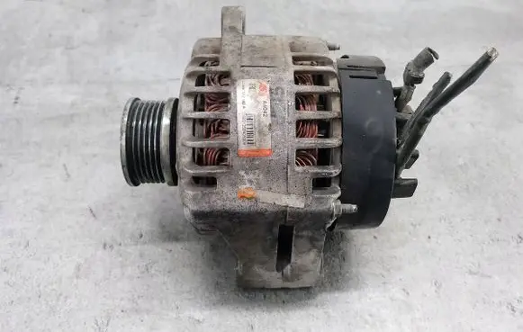 Opel Zafira B Generator/alternator A4042