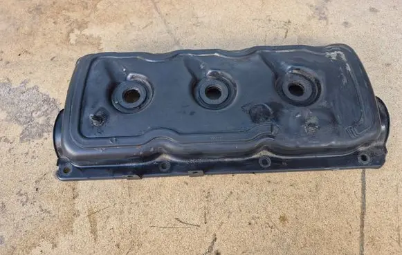 Audi A6 S6 C5 4B Rocker cam cover 059103470H