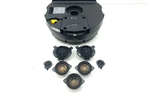 Audi Q7 4L Audio system kit 4L0035382B 4L0035361