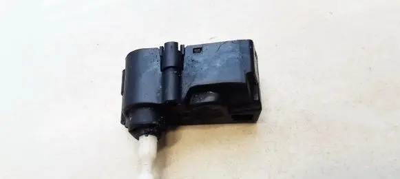 Chevrolet Tacuma Headlight level adjustment motor 