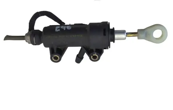 BMW 3 E46 Clutch master cylinder 21526752146