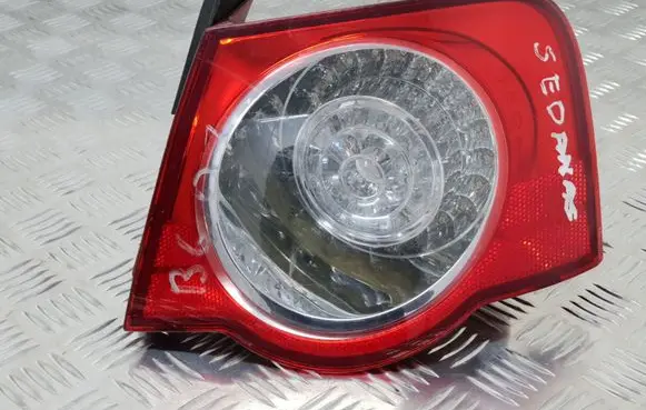 Volkswagen PASSAT B6 Rear/tail lights 3C5945096C