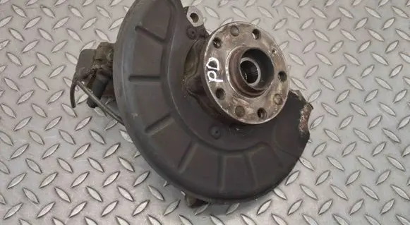 Volkswagen Jetta VI Front wheel hub