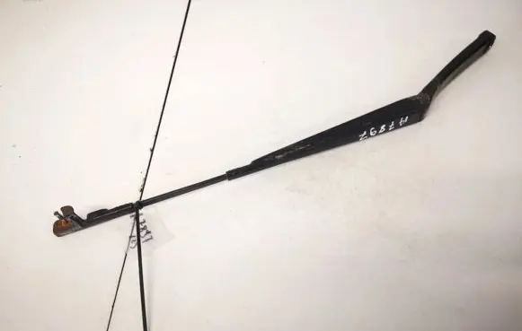 Skoda Octavia Mk2 (1Z) Front wiper blade arm 1z1955409