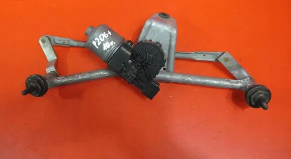 Peugeot 206+ Front wiper linkage and motor
