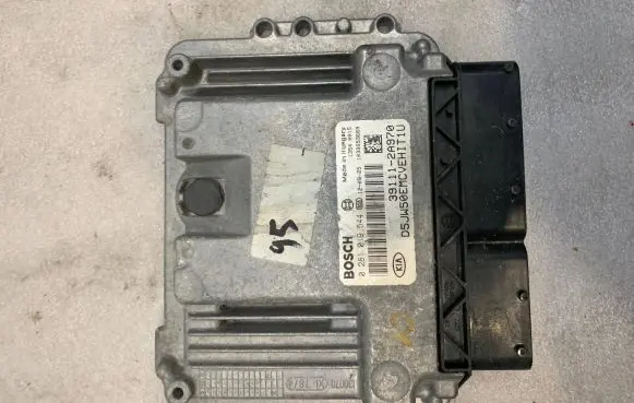 KIA Ceed Engine control unit/module 391112A970 0281019544