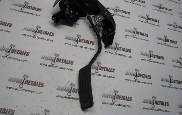 Toyota Corolla Verso E121 Accelerator throttle pedal