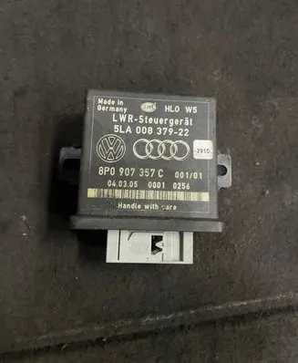 Audi A6 S6 C6 4F Light module LCM 8P0907357C 5LA00837922