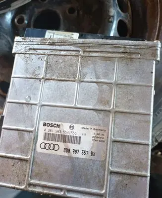 Audi A4 S4 B5 8D Engine control unit/module 8D0907557BX