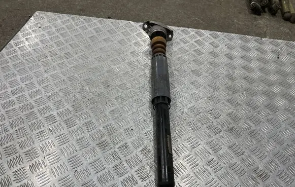 Audi Q2 - Rear shock absorber/damper 5Q0512013KD