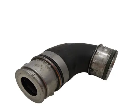Volkswagen Touran I Intercooler hose/pipe 038131111