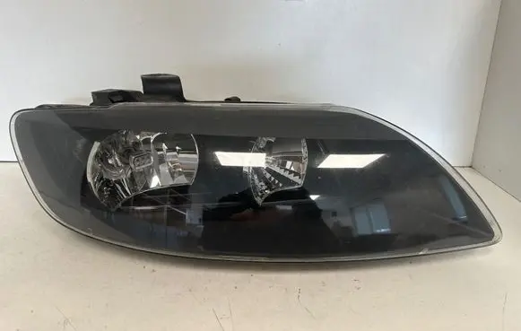 Audi Q7 4L Headlight/headlamp 4L0941004AF