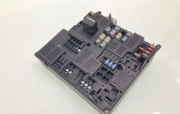 Volvo XC90 Comfort/convenience module 31473570 16110