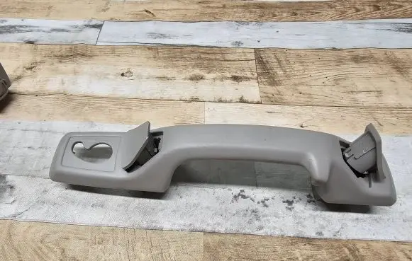 Volvo XC90 Rear interior roof grab handle 13550