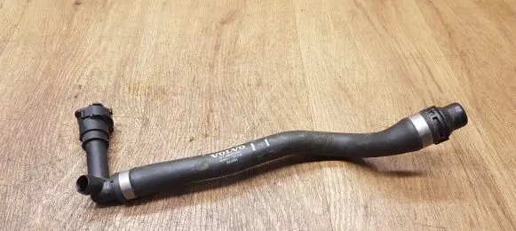 Volvo XC90 Engine coolant pipe/hose 31368540