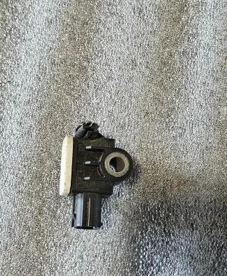 Subaru Legacy Airbag deployment crash/impact sensor 98231AL00A