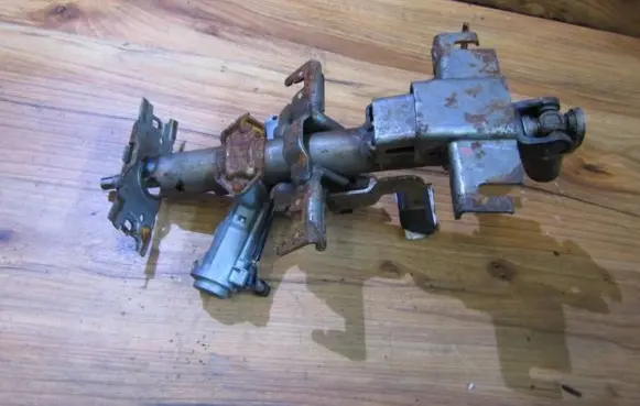 Suzuki SX4 Steering wheel axle