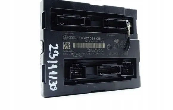 Audi A4 S4 B8 8K Comfort/convenience module 8K0907064KG