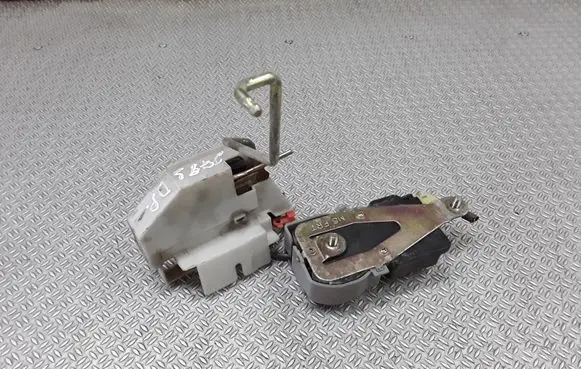 KIA Magentis Front door lock 957503C000