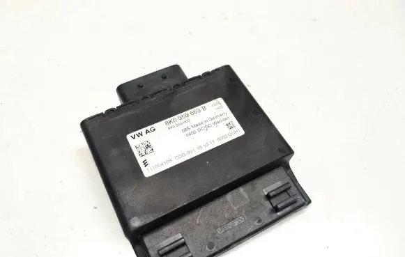 Audi Q5 SQ5 Voltage converter/converter module 8K0959663B 111004109 8K0959663