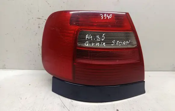 Audi A4 S4 B5 8D Rear/tail lights 8D0945095D