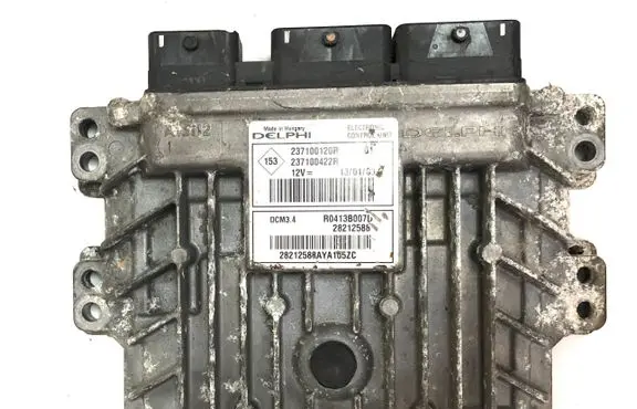 Renault Megane III Engine control unit/module 237100120R 237100422R R0413B007D