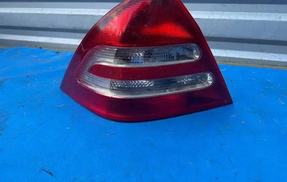 Mercedes-Benz C W203 Rear/tail lights A2038200164