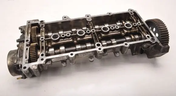 Opel Insignia A Rocker cam cover 55565668