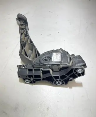 Volvo S60 Accelerator throttle pedal 31329059 6PV01083402 2851201