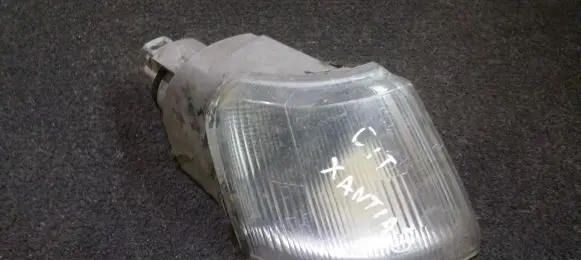 Citroen Xantia Front indicator light