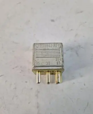 Mercedes-Benz E W124 Other relay 0015420219