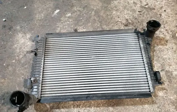 Volkswagen PASSAT B6 Intercooler radiator 3C0145803E