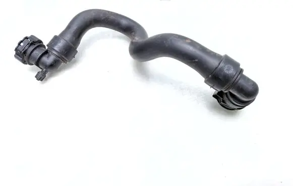 Opel Grandland X Engine coolant pipe/hose 9673457180