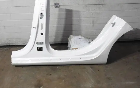 Opel Insignia B Rear sill (body part) 39064902 39238686 39164914