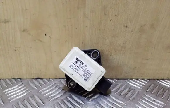 Audi A6 S6 C6 4F ESP acceleration yaw rate sensor 8E0907637B 0265005618