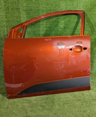 Dacia Sandero III Front door