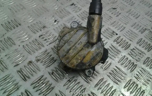 Mercedes-Benz Sprinter W901 W902 W903 W904 Vacuum pump A6112300265