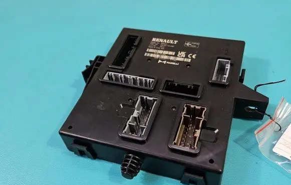 Dacia Sandero III Central body control module 284B19648R IMPRK1453000