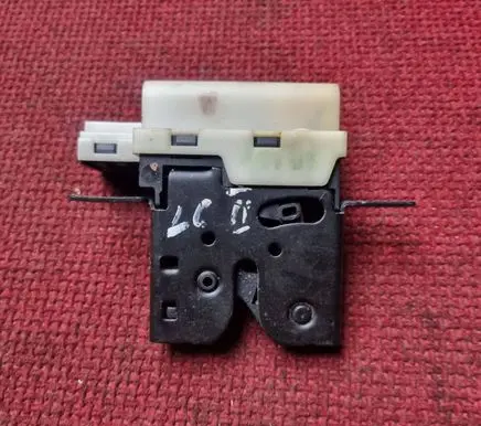 Renault Laguna II Tailgate/trunk/boot lock/catch/latch 7700430941 8200000894