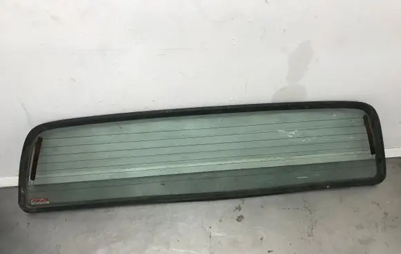 Mitsubishi L200 Rear windscreen/windshield window 43R002086