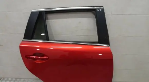 Mazda 6 Rear door