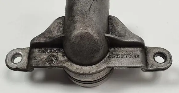 Mercedes-Benz E W212 Engine coolant pipe/hose A6420100131
