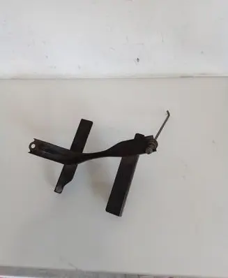 Toyota Verso Battery bracket 