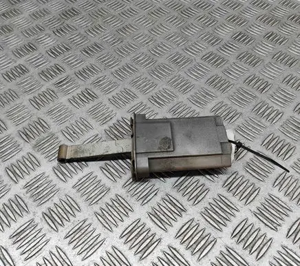 Mercedes-Benz S W140 Rear door check strap stopper A1407300116