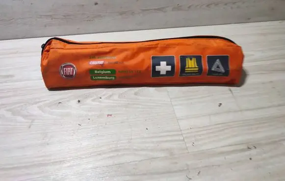 Fiat Tipo Emergency warning sign 