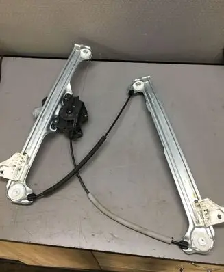 Mazda CX-30 Front door window regulator with motor CR01543F