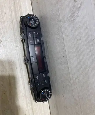 Mercedes-Benz CLS C219 Climate control unit 2198303985