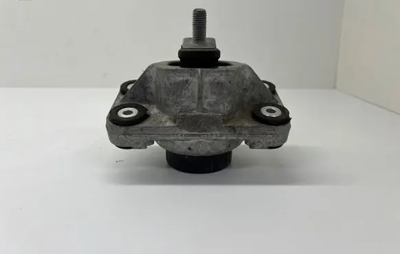 Land Rover Range Rover Sport L494 Engine mount bracket Jpla6a003cb
