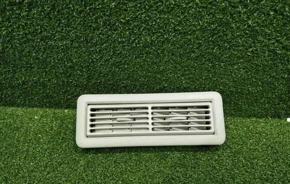 Renault Trafic III (X82) Dash center air vent grill 8200615839